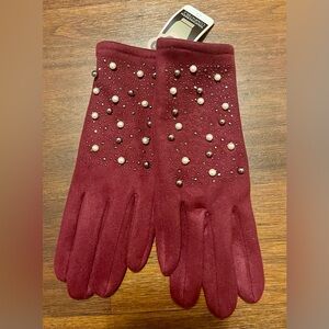 BNWT Womens Gloves with Pearl Bead Accents - Coco + Carmen